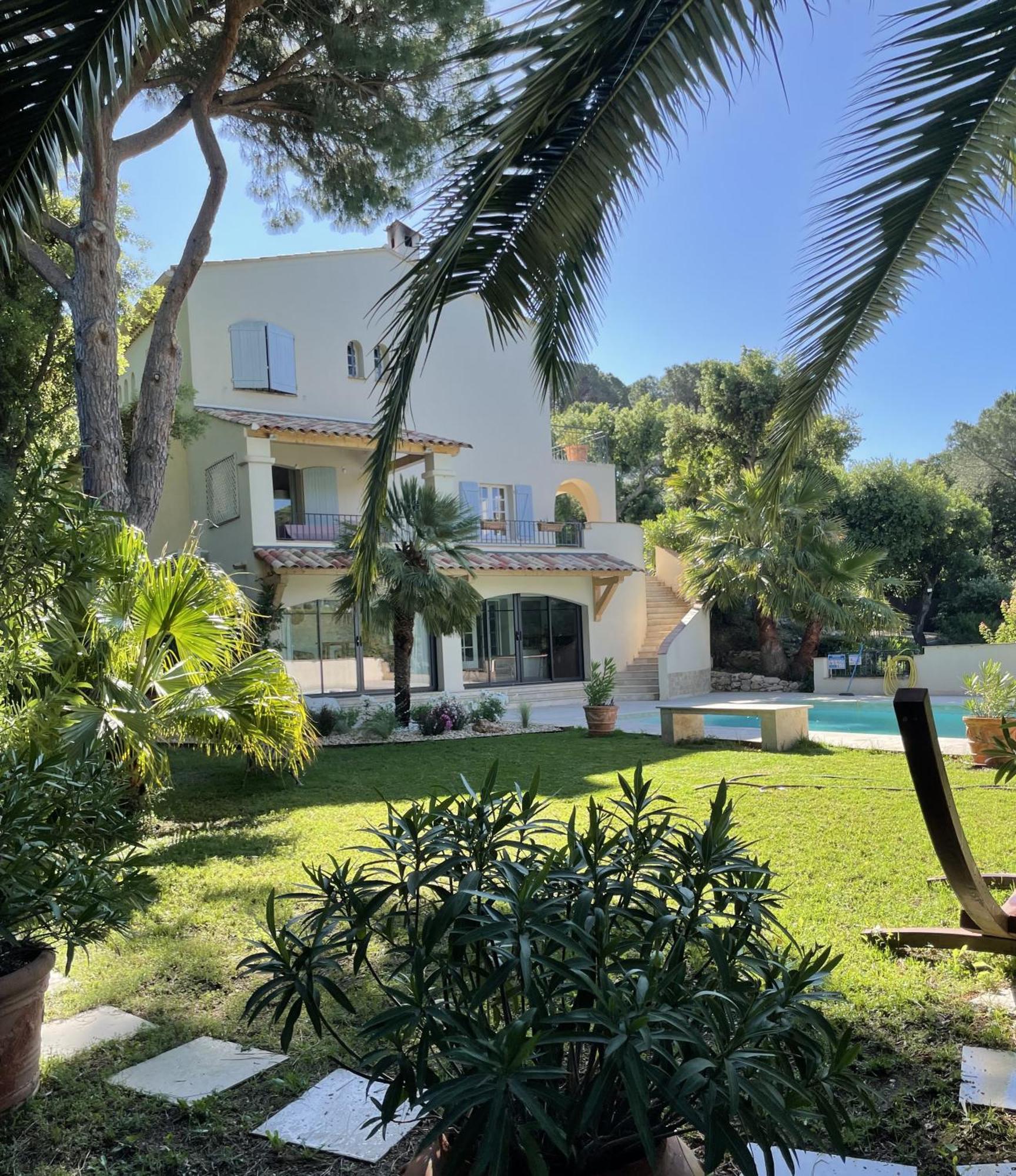 Hotel La Beluga Sainte-Maxime Esterno foto